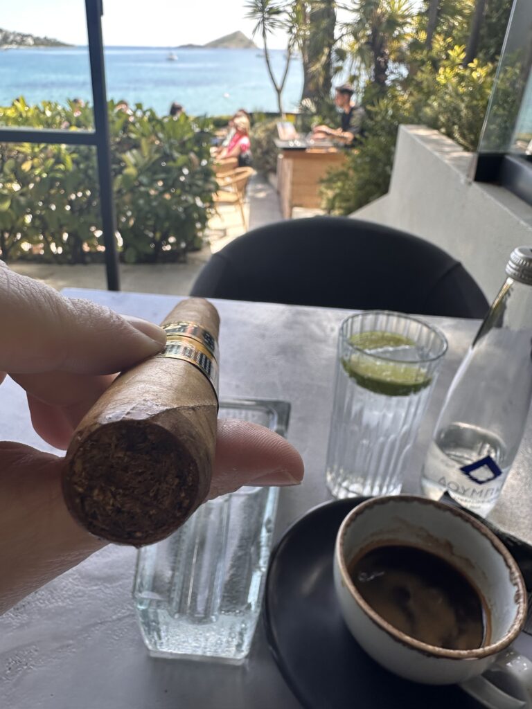 IMG_0903 - smoke.ch Cohiba Ideales cut