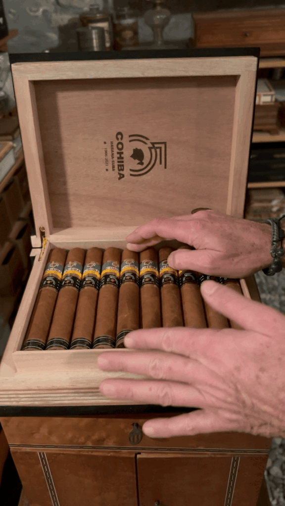 IMG_9746 - smoke.ch Cohiba Ideales box