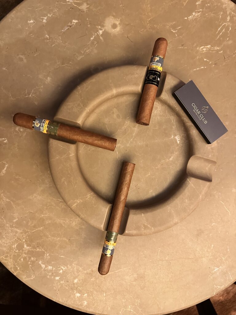 monaco_ashtray_with_cigars - smoke.ch