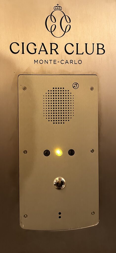 monaco_doorbell_cropped - smoke.ch